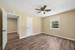 184 Hall Dr S, Montgomery, TX 77316 - Photo 4
