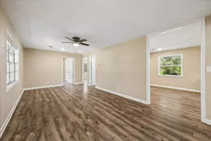 184 Hall Dr S, Montgomery, TX 77316 - Photo 2
