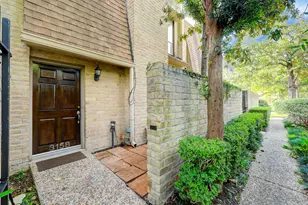 3158 W Holcombe Blvd, West University Place, TX 77025 - Photo 1