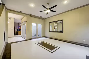 3158 W Holcombe Blvd, West University Place, TX 77025 - Photo 2