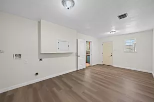 6911 Sherwood Dr, Houston, TX 77021 - Photo 18