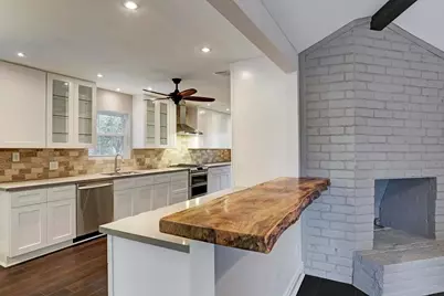 11219 Ash Creek Drive, Houston, TX 77043 - Photo 4