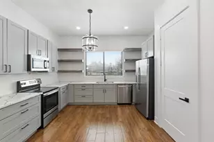3034 Wayne St, Houston, TX 77026 - Photo 4