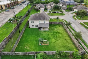 356 Century Oaks Ln, La Marque, TX 77568 - Photo 34