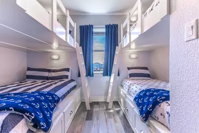 13111 Buccaneer Parkway, Freeport, TX 77541 - Photo 18