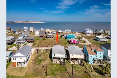 13111 Buccaneer Parkway, Freeport, TX 77541 - Photo 30