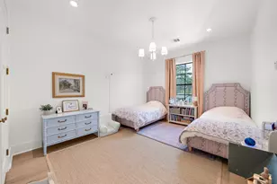 215 W 34th St, Houston, TX 77018 - Photo 42