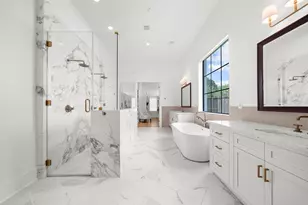 215 W 34th St, Houston, TX 77018 - Photo 30