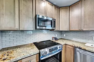268 Sunrise Dr, Livingston, TX 77351 - Photo 8