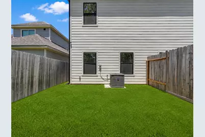 7980 Angus Street #B, Houston, TX 77028 - Photo 32