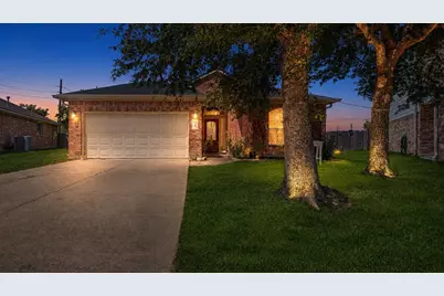 8330 Rusty Blackhaw Lane, Baytown, TX 77523 - Photo 2