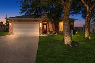 8330 Rusty Blackhaw Ln, Baytown, TX 77523 - Photo 2