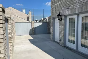 360 Wilcrest Dr, Houston, TX 77042 - Photo 2