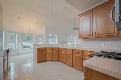 10514 Eagle Nest Court, La Porte, TX 77571 - Photo 14