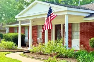 204 Hillcrest Dr, Alvin, TX 77511 - Photo 40