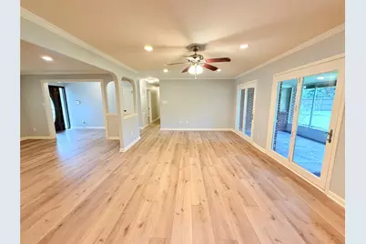 204 Hillcrest Drive, Alvin, TX 77511 - Photo 18