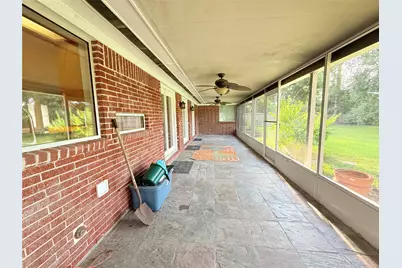 204 Hillcrest Drive, Alvin, TX 77511 - Photo 32