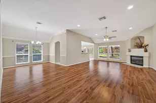 23211 Goldensong Ct, Spring, TX 77373 - Photo 4