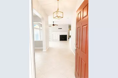 31 Auburn Path Drive, The Woodlands, TX 77382 - Photo 4