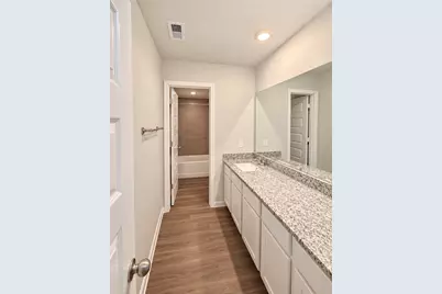 8114 Alpine Bearberry Drive, Houston, TX 77016 - Photo 14