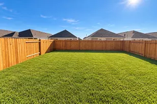 8114 Alpine Bearberry Dr, Houston, TX 77016 - Photo 20
