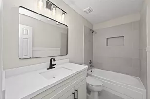 106 Breezy Point Pl, Spring, TX 77381 - Photo 30