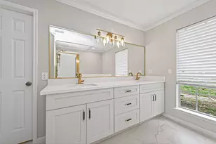 106 Breezy Point Pl, Spring, TX 77381 - Photo 34