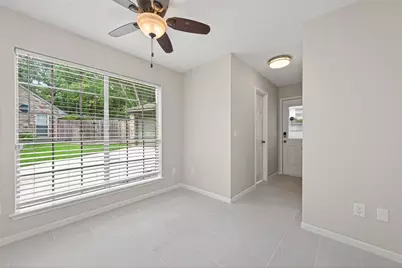 106 Breezy Point Pl, Spring, TX 77381 - Photo 8