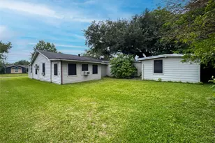 201 W 5th St, Deer Park, TX 77536 - Photo 10