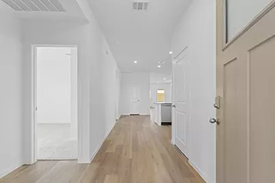 13911 Bay Crest Drive, Dickinson, TX 77539 - Photo 2