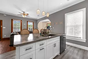 1410 17th St, Galveston, TX 77550 - Photo 6
