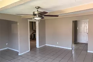 9422 Crestview Dr, Houston, TX 77078 - Photo 4