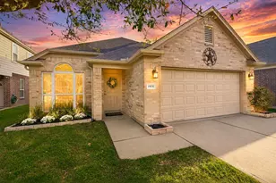 19031 Ashford Square St, Tomball, TX 77375 - Photo 2