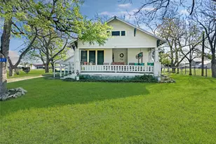 111 S Mill St, Flatonia, TX 78941 - Photo 1