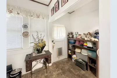 111 S Mill Street, Flatonia, TX 78941 - Photo 10