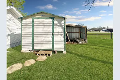 111 S Mill Street, Flatonia, TX 78941 - Photo 18