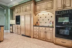 1319 Oyster Point Dr, Sugar Land, TX 77478 - Photo 12