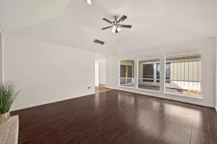 1007 Apache Falls Dr, Katy, TX 77450 - Photo 6