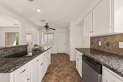 1007 Apache Falls Drive, Katy, TX 77450 - Photo 10