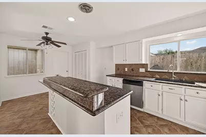 1007 Apache Falls Drive, Katy, TX 77450 - Photo 16