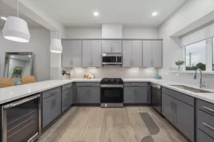 6332 Paddington Bnd Dr, Houston, TX 77008 - Photo 8