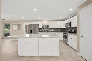 15211 Jamaica Dr, Willis, TX 77318 - Photo 14