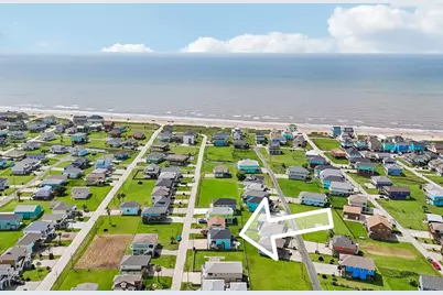 977 Bahama Drive, Crystal Beach, TX 77650 - Photo 2