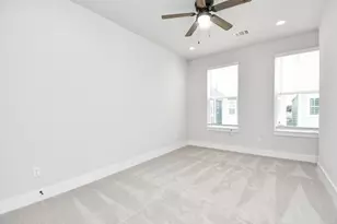 313 Charlock St, Houston, TX 77022 - Photo 26