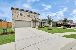 1507 Windrose Bnd, Angleton, TX 77515 - Photo 2