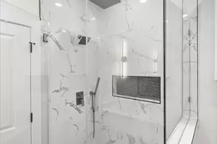 8209 Carver Rd, Houston, TX 77088 - Photo 18