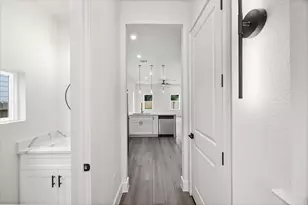 8209 Carver Rd, Houston, TX 77088 - Photo 6