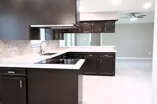 3027 Turtle Creek Dr, Rosenberg, TX 77471 - Photo 10