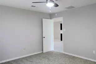 3027 Turtle Creek Dr, Rosenberg, TX 77471 - Photo 14