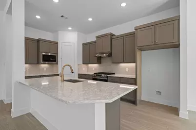 215 Congo Bay Circle, Willis, TX 77318 - Photo 4